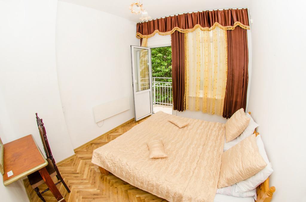 Central Guesthouse Five Corners Sofia Luaran gambar