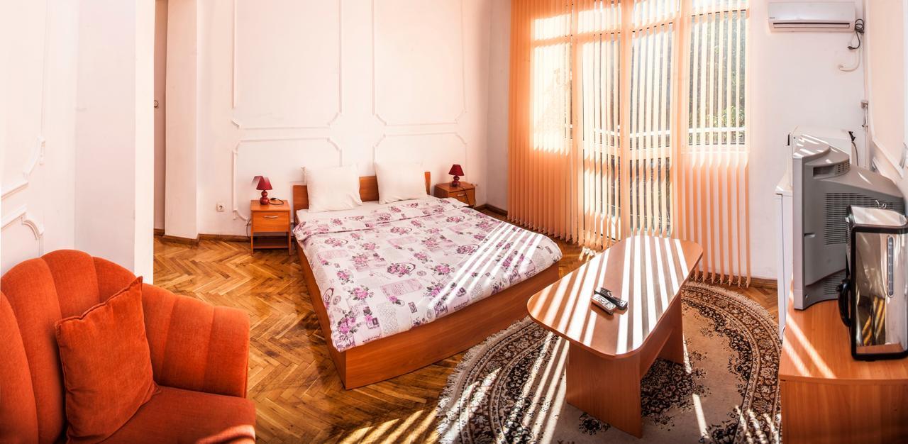 Central Guesthouse Five Corners Sofia Luaran gambar